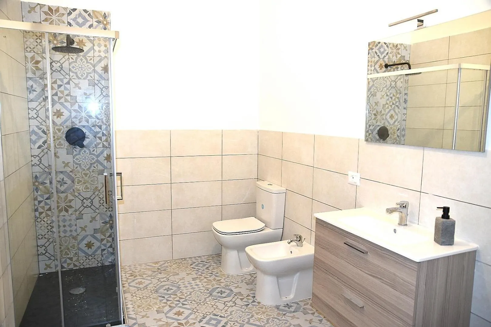 カターニアA Casuzza Al Centro,Con Terrazzino Privatoアパートメント アパート