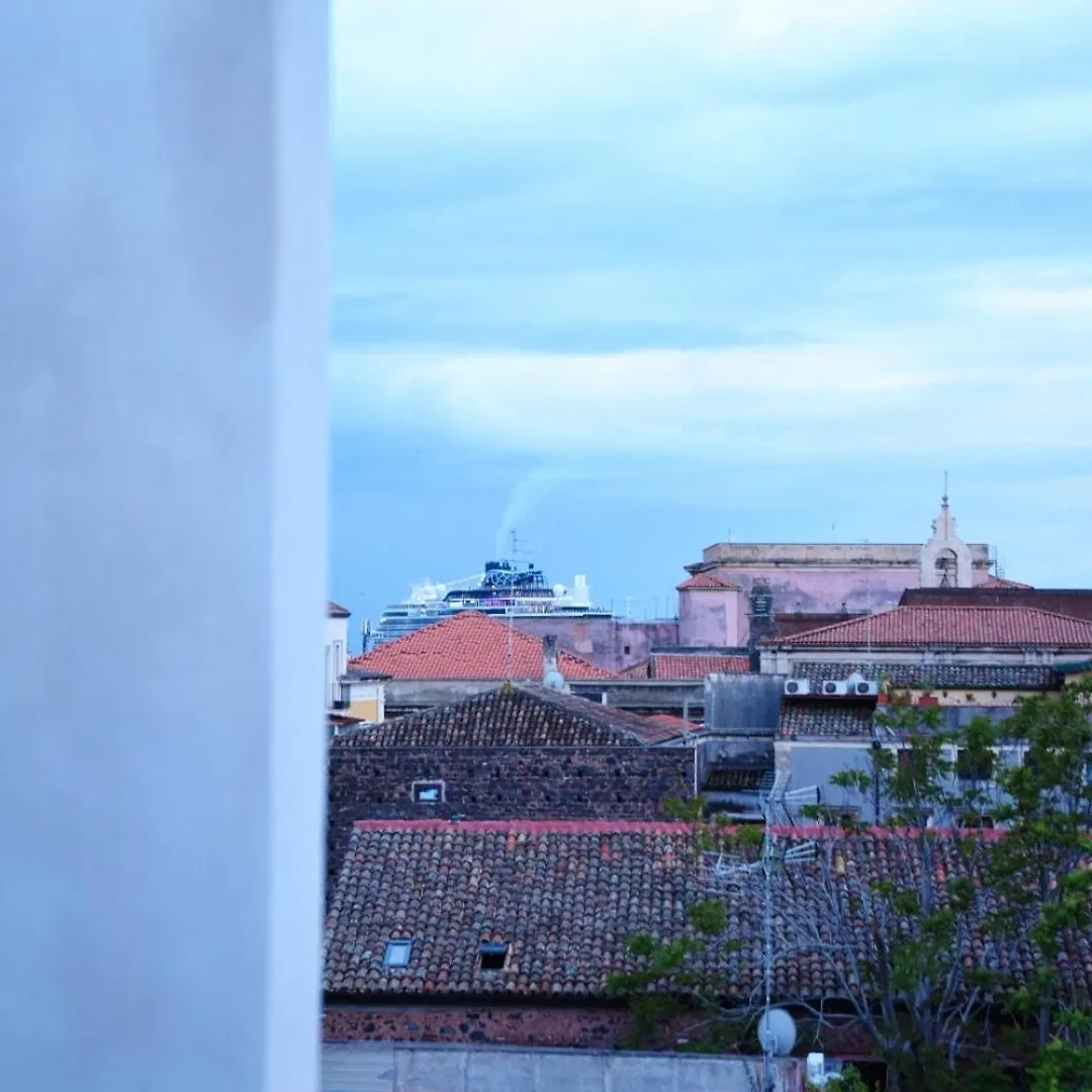 カターニアA Casuzza Al Centro,Con Terrazzino Privatoアパートメント