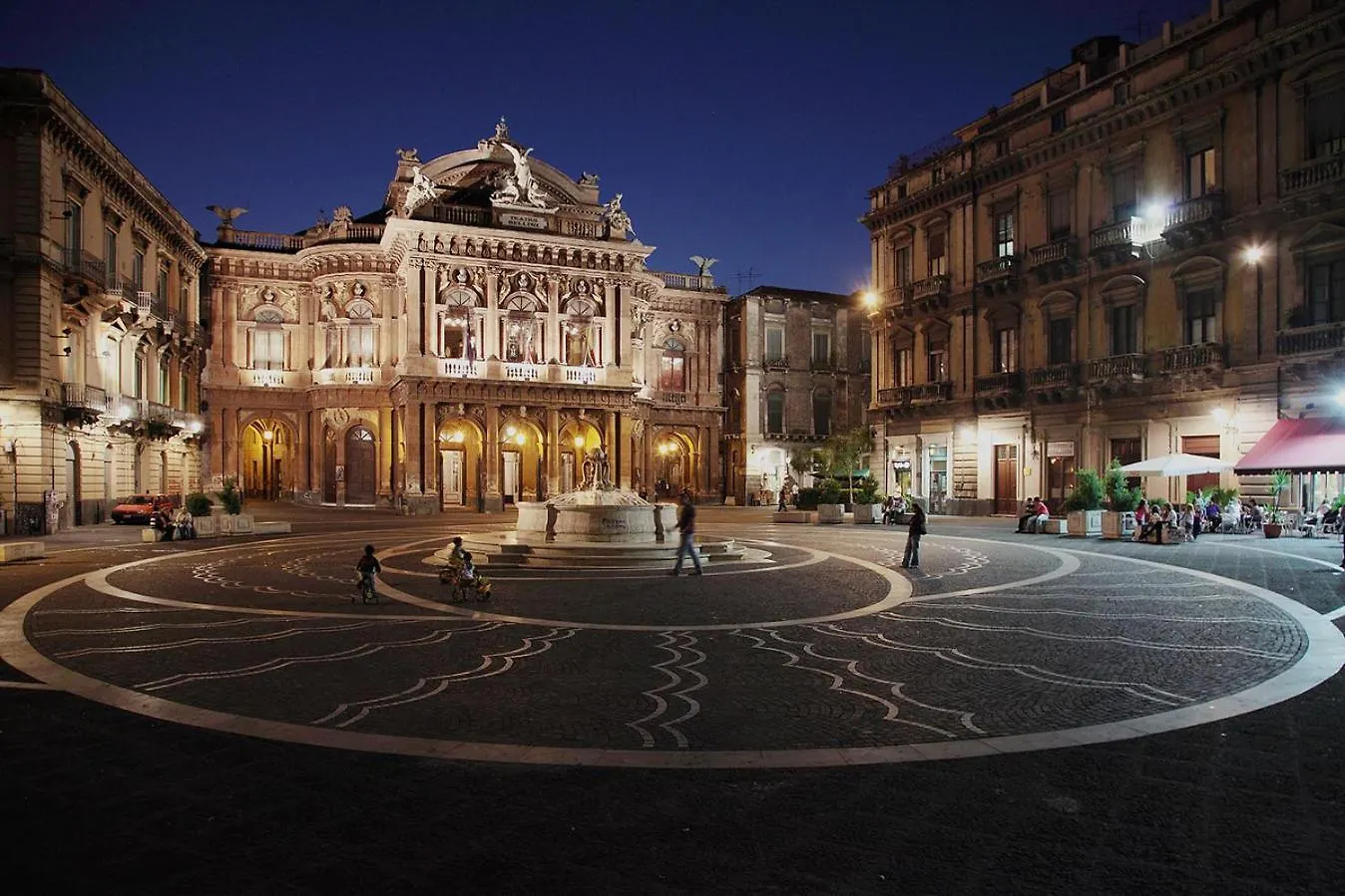カターニアA Casuzza Al Centro,Con Terrazzino Privatoアパートメント アパート