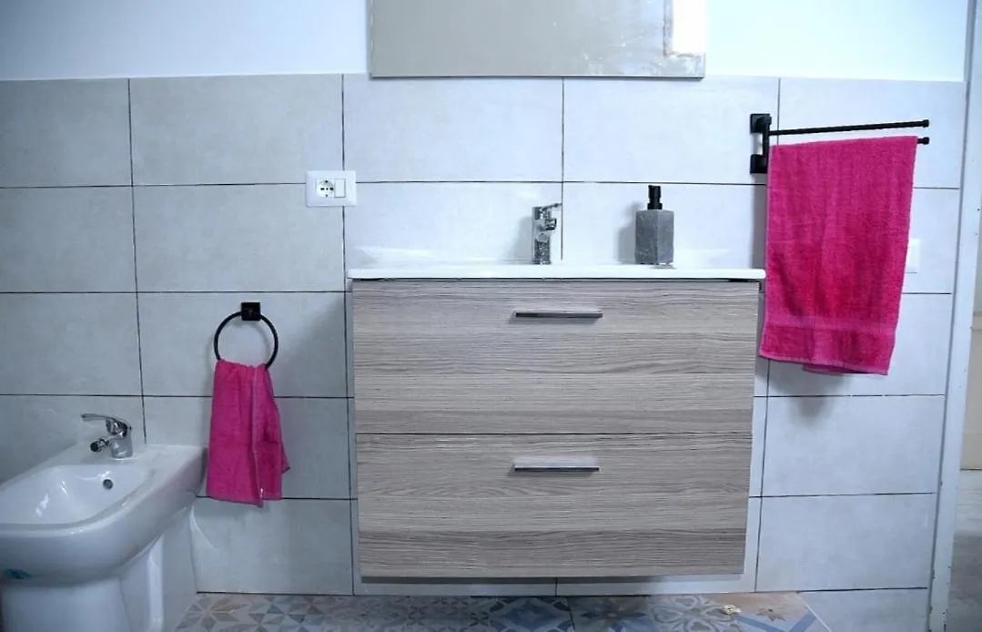 アパート カターニアA Casuzza Al Centro,Con Terrazzino Privatoアパートメント