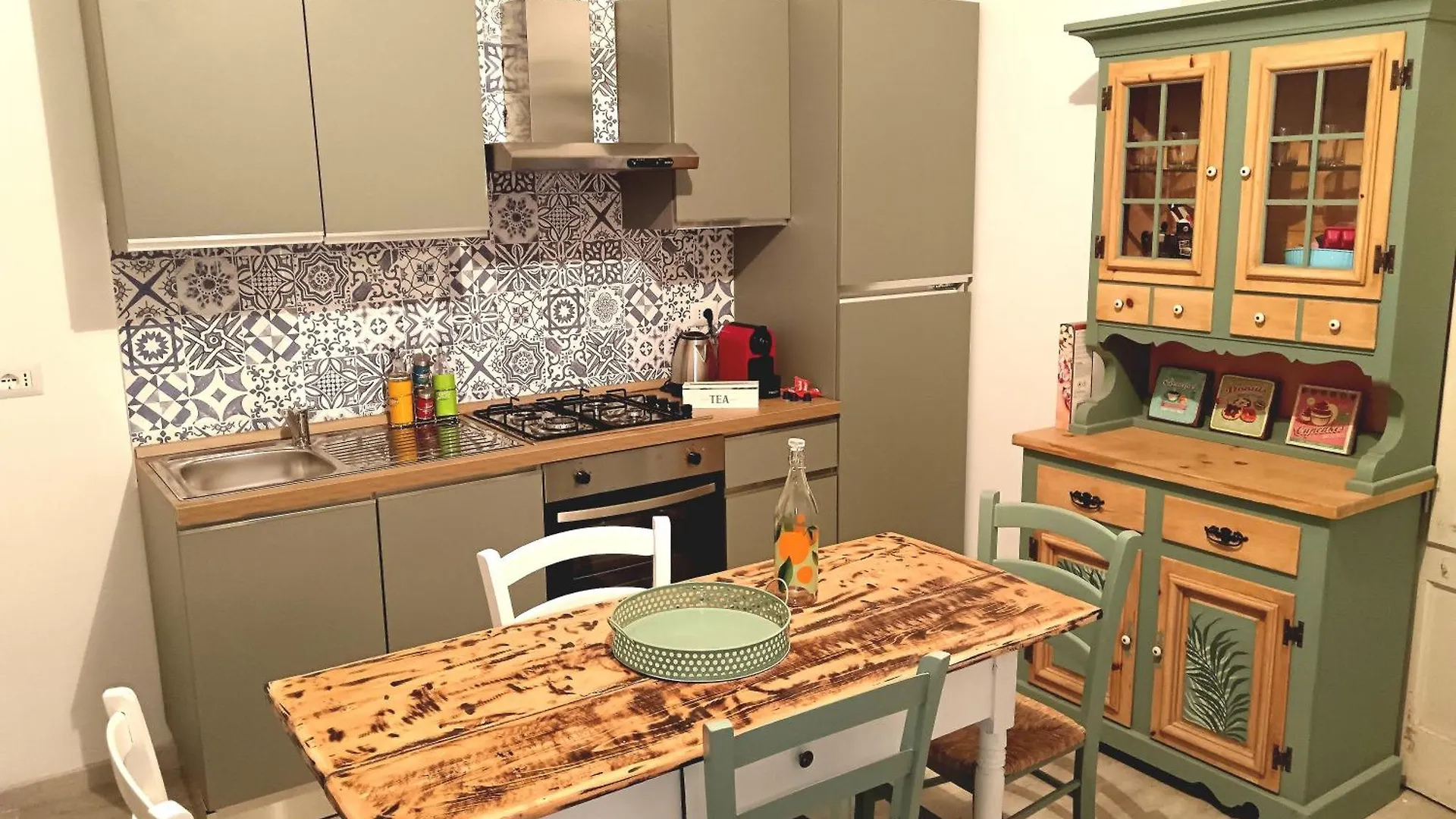 アパート カターニアA Casuzza Al Centro,Con Terrazzino Privatoアパートメント イタリア