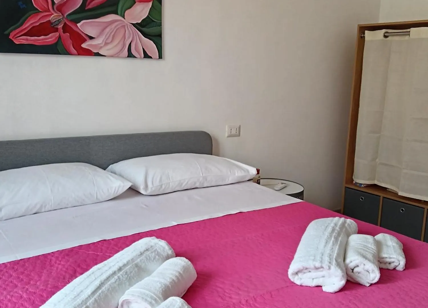 カターニアA Casuzza Al Centro,Con Terrazzino Privatoアパートメント カターニア