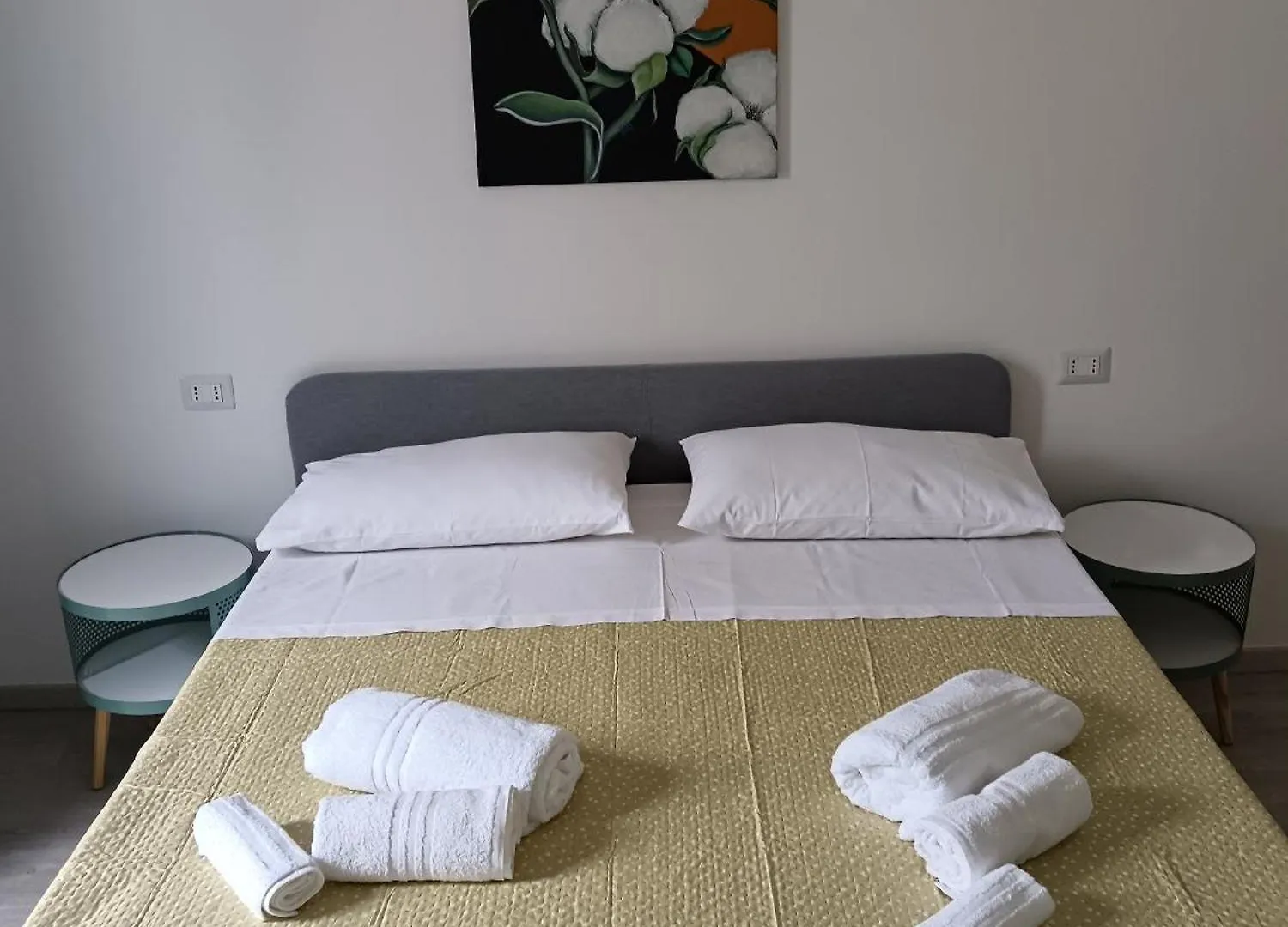 カターニアA Casuzza Al Centro,Con Terrazzino Privatoアパートメント アパート カターニア